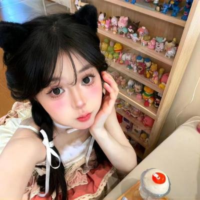 球场艳侣